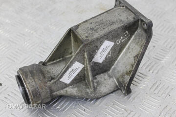 Кронштейн полуоси BMW X5 E70 2008 31507552539