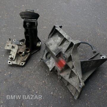 BMW E38 Крепления двигателя М 62