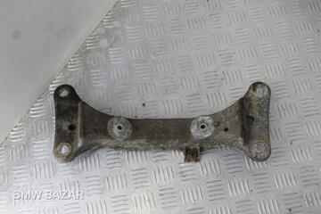 Кронштейн коробки (балка кпп) BMW 3 E90/E91 2008