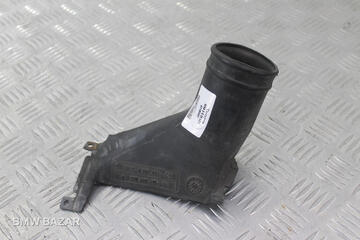 Воздуховод генератора BMW 5 E39 рест. 2001 8160855