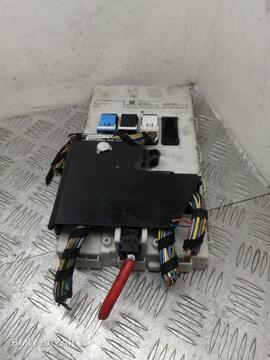 Блок управления FEM BMW 3 F30/F31 2013 61359286113
