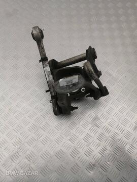 Кулак задний правый BMW X5 F15 2017 33326795048