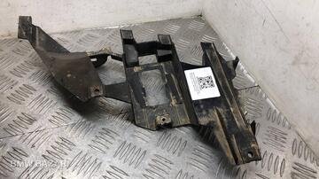 Крепление фары (кронштейн фары) правой BMW X5 E53