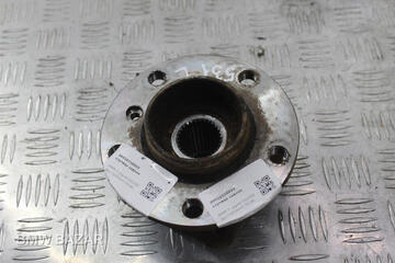 Ступица задняя BMW 7 F01/F02 F01 2011 33006867806