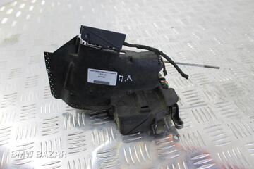 Замок двери передней правой BMW 7 E38 рест. 2001