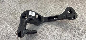 Кронштейн коробки (балка кпп) BMW X3 E83 2005