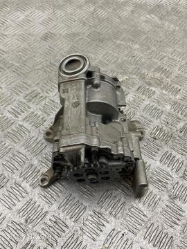Масляный насос BMW X3 G01 2021 11418631810