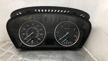 Панель приборов (щиток) BMW X5 E70 рест. 2012