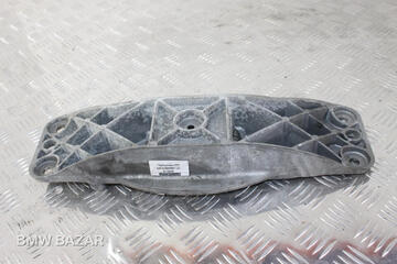 Кронштейн коробки (балка кпп) BMW 5 E60/E61 рест.