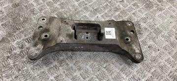 Кронштейн коробки (балка кпп) BMW 5 F10/F11 рест.