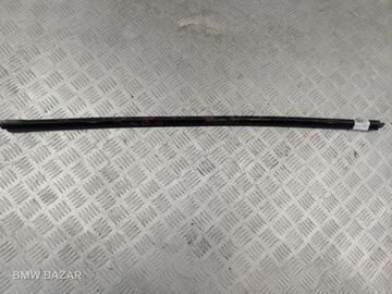 Молдинг стекла двери передней правой BMW 1