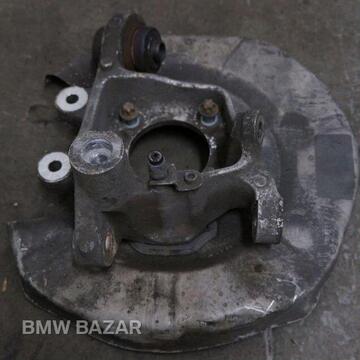 BMW E60 задний правый кулак