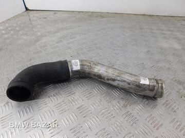 Патрубок интеркулера BMW 5 E39 рест. 2001 2247967