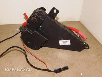 Блок предохранителей BMW 5 E60/E61 2004 6906558