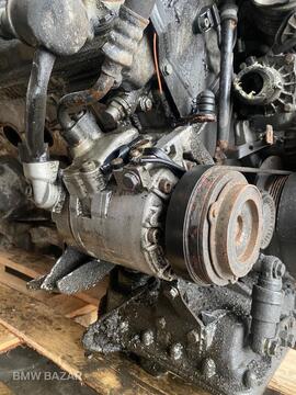 Компрессор кондиционера BMW 7 E38 1998 64528377244