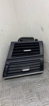 Дефлектор обдува салона правый BMW X5 E70 2010