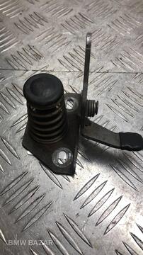 Крюк капота BMW 5 E60/E61 2005 7034256