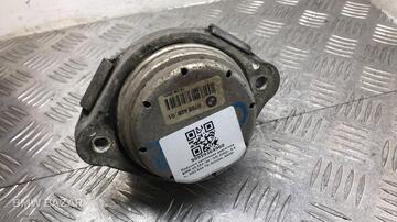 Подушка крепления двигателя BMW X5 E53 2002
