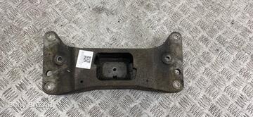 Кронштейн коробки (балка кпп) BMW 5 F10/F11 рест.