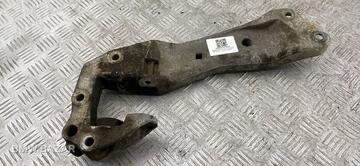 Кронштейн коробки (балка кпп) BMW 5 F10/F11 F10