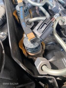 Форсунка топливная BMW 1 F20/F21 2014 13537810702