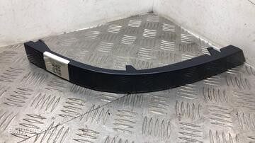 Ус под фонарь левый BMW 7 E65/E66 2004 7012287