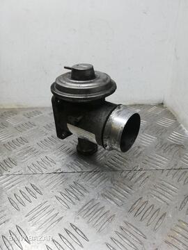 Клапан EGR BMW 5 E60/E61 2004 7789999