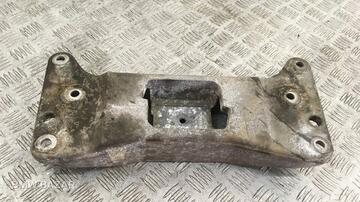 Кронштейн коробки (балка кпп) BMW 6 F12/F13 F13