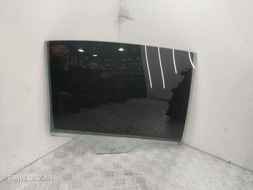 Стекло двери задней правой BMW 7 G11/G12 G11 2017