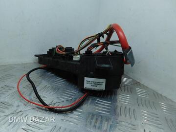 Блок предохранителей BMW 5 E60/E61 2006 6906588