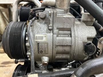 Компрессор кондиционера BMW 7 F01/F02 F01 2010