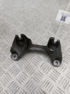 Кронштейн коробки (балка кпп) BMW 5 F10/F11 рест.
