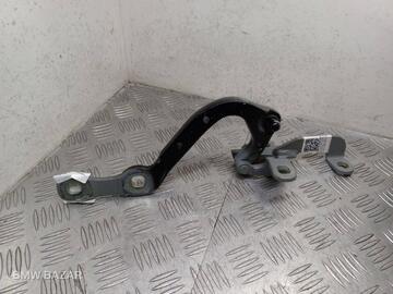 Петля крышки багажника левая BMW X3 G01 рест. G01