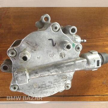 Вакуумный насос BMW. Бмв
