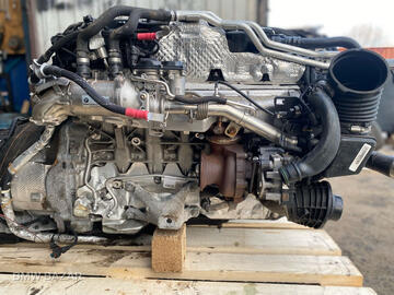 Выпускной коллектор BMW 7 G11/G12 G11 2017