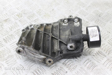 Кронштейн компрессора кондиционера BMW X5 7585167
