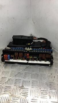 Блок предохранителей BMW X3 E83 2005 61138364530