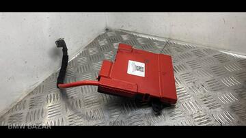 Распределитель B BMW X5 F15 2015 61149285508