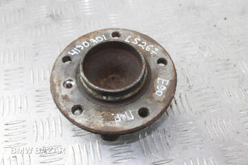 Ступица передняя BMW 3 E90/E91 2006 31216765157