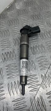 Форсунка топливная BMW 5 E60/E61 2007 13537796042