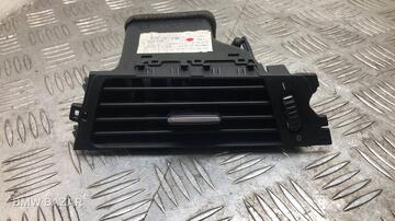 Дефлектор обдува салона правый BMW 3 E90/E91 E90