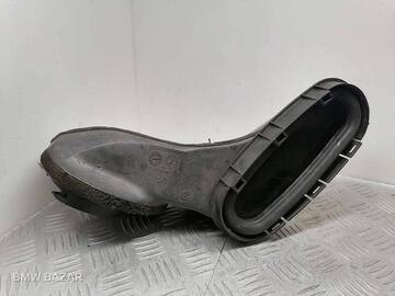 Воздуховод (дефлектор) радиатора BMW 5 E39 рест.